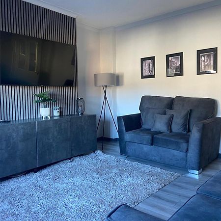 Glasgow Apartment Close To The Airport Renfrew Exterior photo